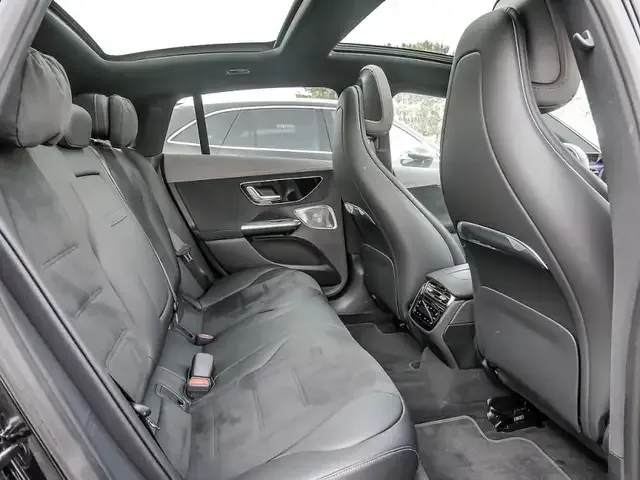 Mercedes-Benz EQE 300