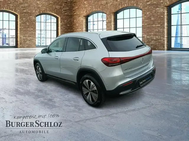 Mercedes-Benz EQA 300