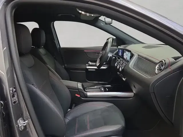 Mercedes-Benz EQA 300