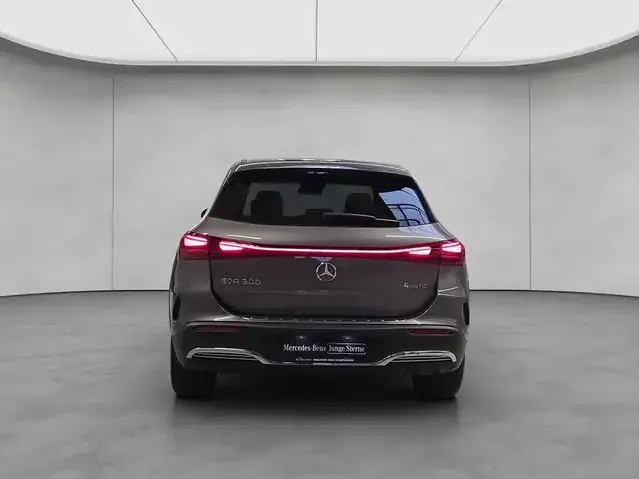 Mercedes-Benz EQA 300