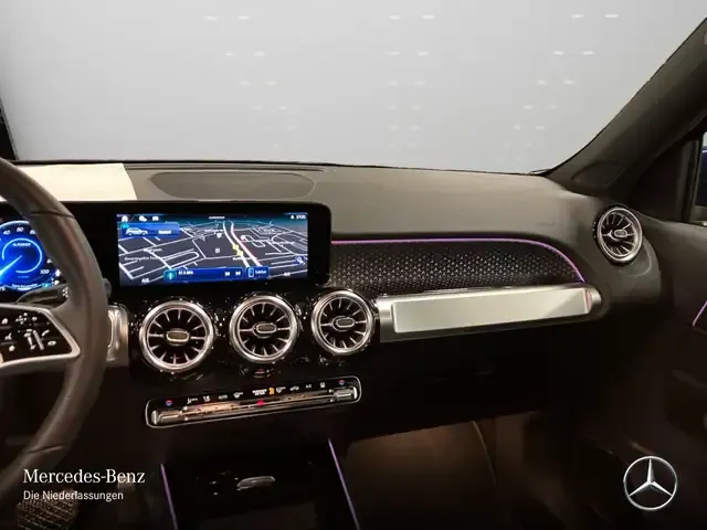 Mercedes-Benz EQB 300