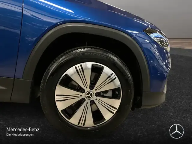 Mercedes-Benz EQB 300