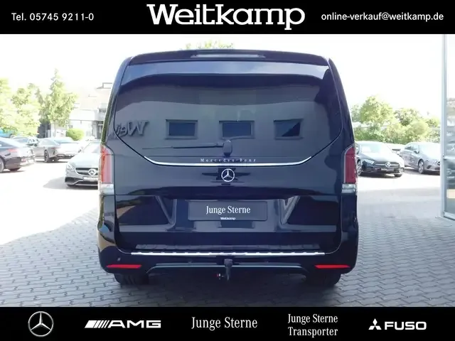 Mercedes-Benz V 220