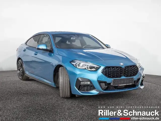 BMW 220