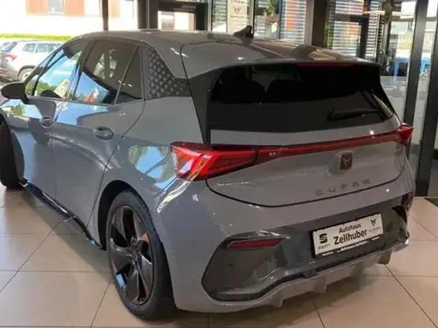 CUPRA Born