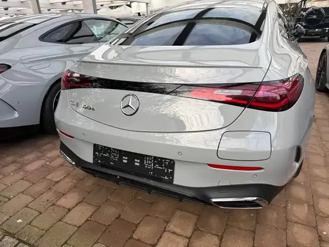 Mercedes-Benz CLE 300