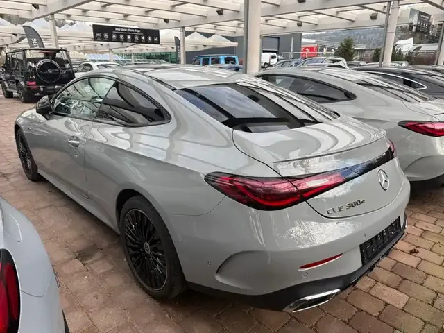 Mercedes-Benz CLE 300