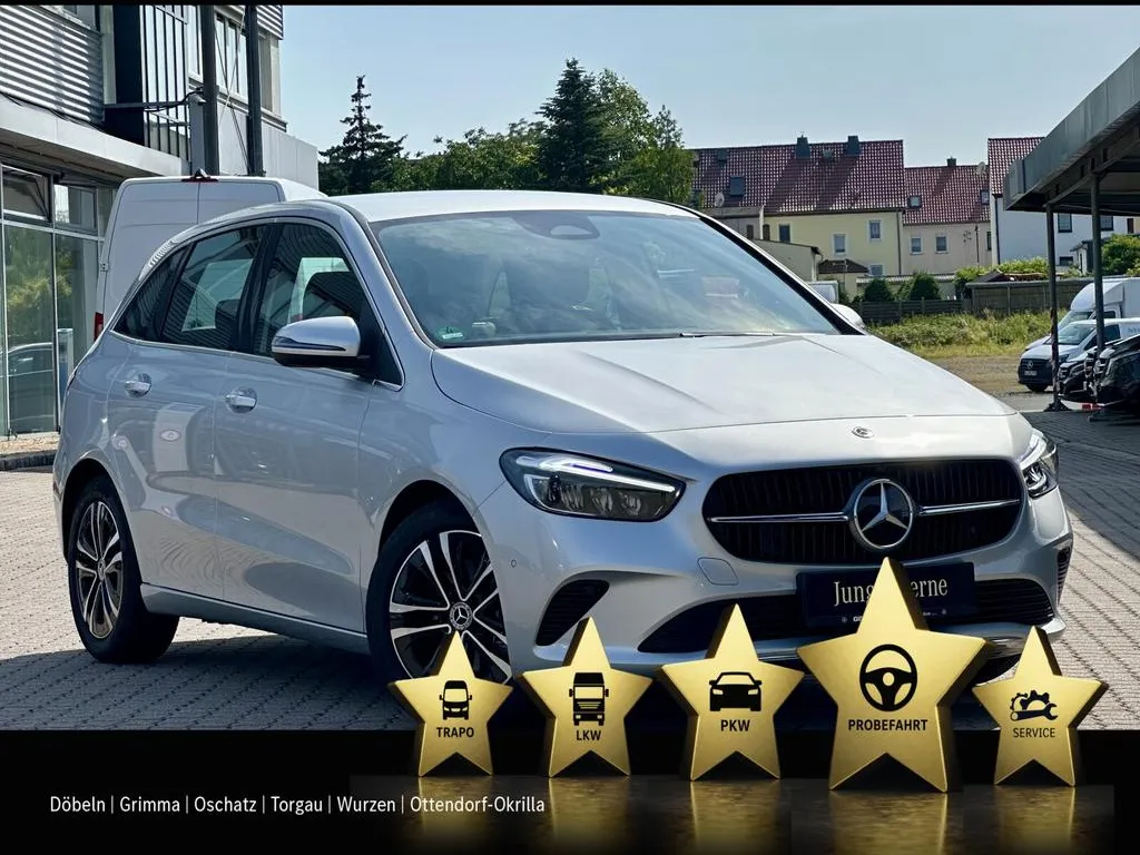 Mercedes-Benz B 180