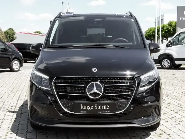 Mercedes-Benz V 220