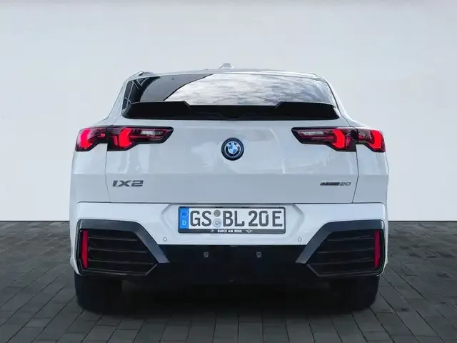 BMW iX2