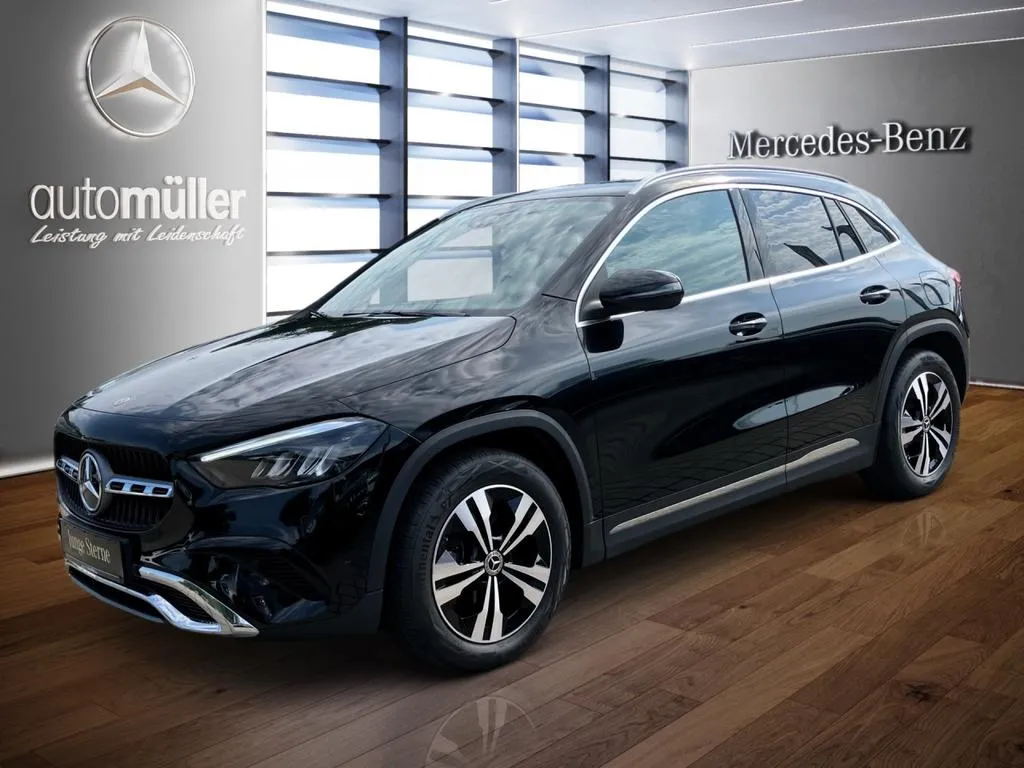 Mercedes-Benz GLA 200
