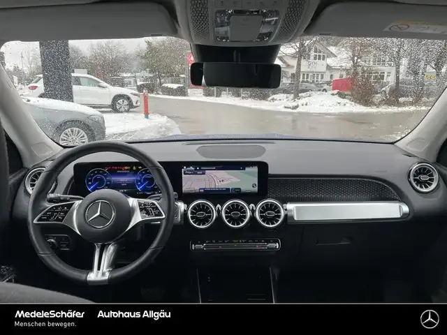 Mercedes-Benz EQB 300