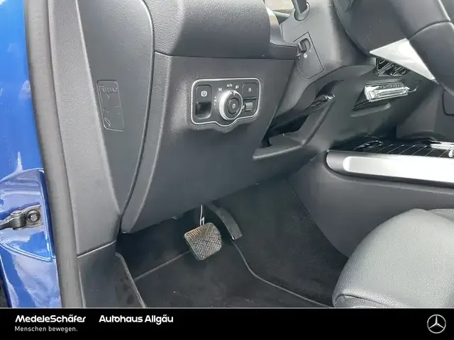 Mercedes-Benz EQB 300