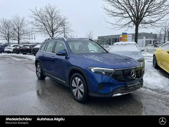 Mercedes-Benz EQB 300