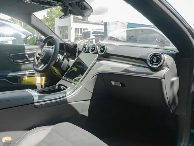 Mercedes-Benz CLE 220