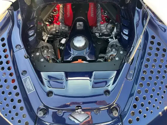 Ferrari SF90 Spider