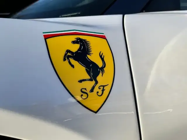 Ferrari SF90 Spider