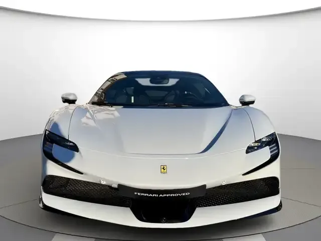 Ferrari SF90 Spider