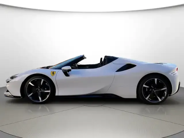 Ferrari SF90 Spider