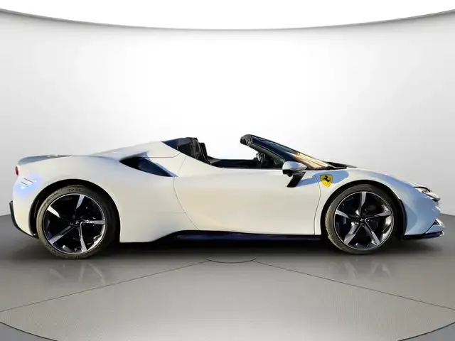Ferrari SF90 Spider
