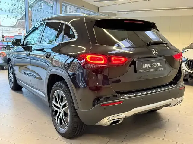 Mercedes-Benz GLA 250
