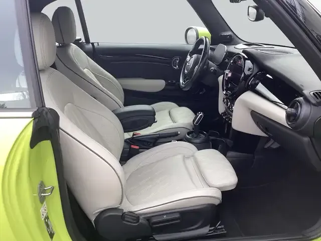 MINI Cooper Cabrio