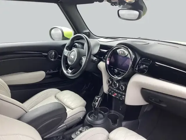 MINI Cooper Cabrio