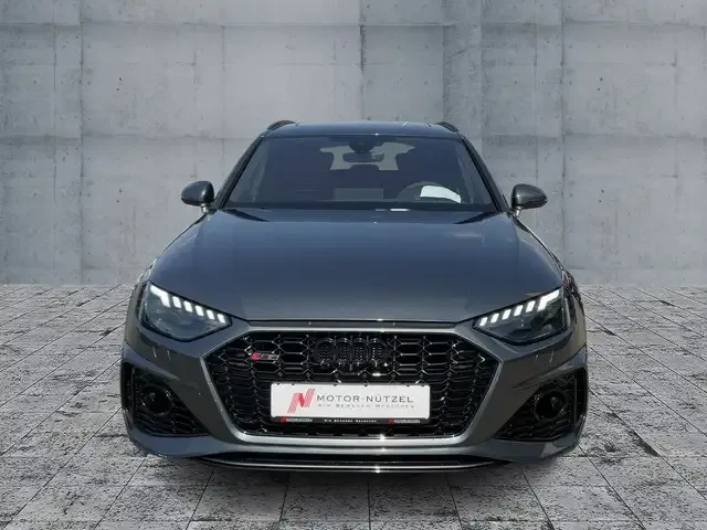 Audi RS4