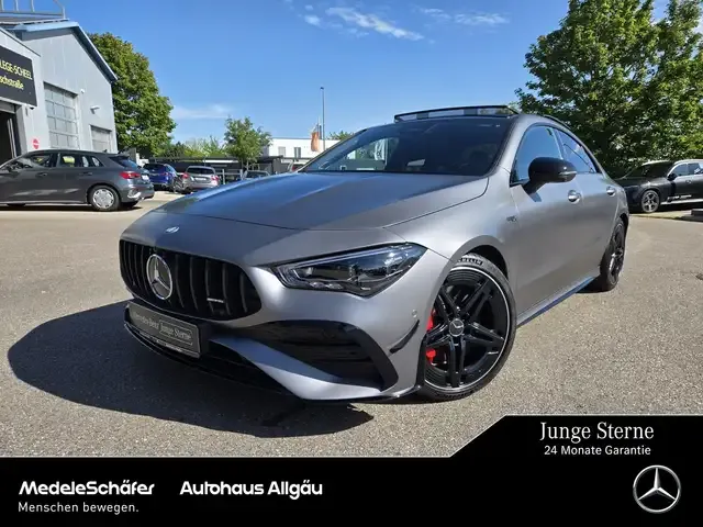 Mercedes-Benz CLA 35 AMG