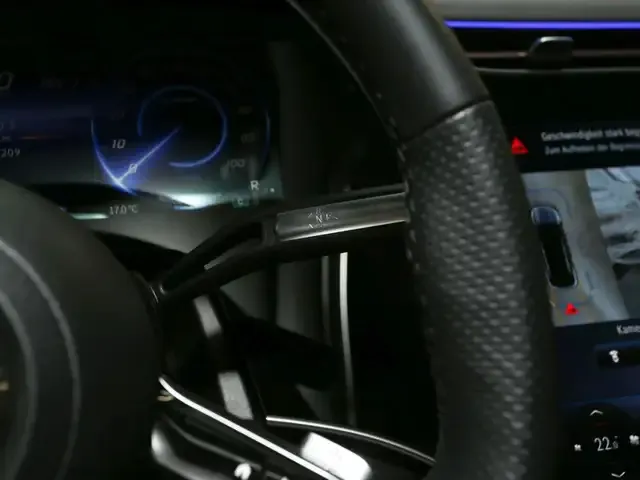 Mercedes-Benz EQS SUV