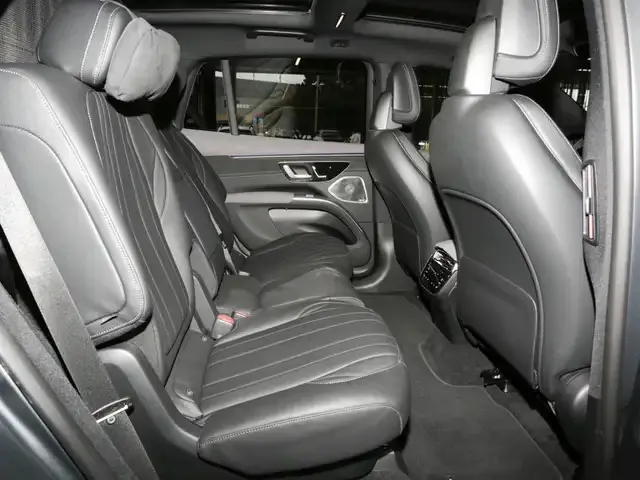 Mercedes-Benz EQS SUV