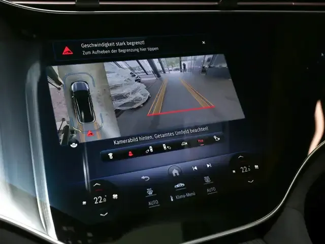 Mercedes-Benz EQS SUV