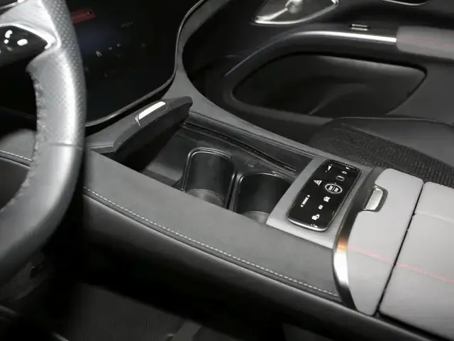 Mercedes-Benz EQS SUV