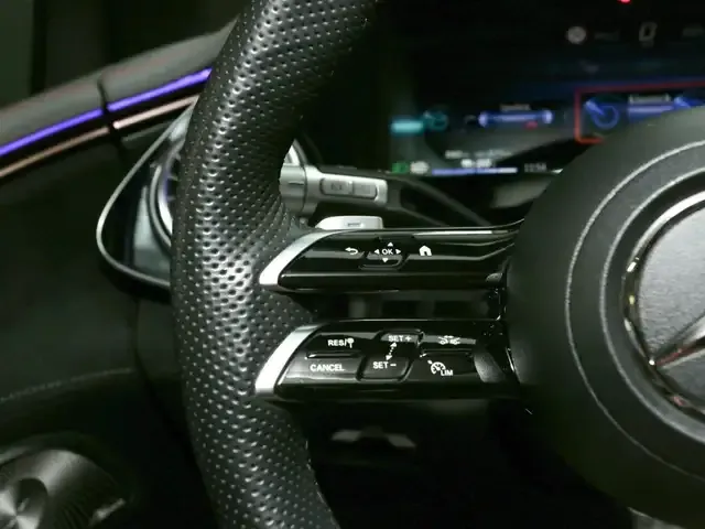 Mercedes-Benz EQS SUV