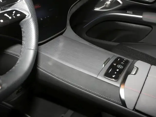 Mercedes-Benz EQS SUV