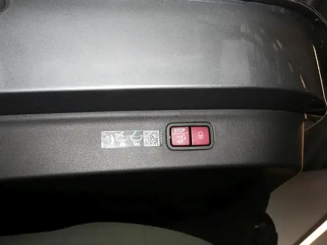 Mercedes-Benz EQS SUV