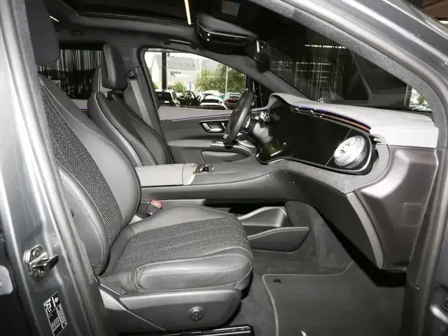 Mercedes-Benz EQS SUV