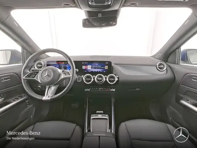 Mercedes-Benz EQA 300