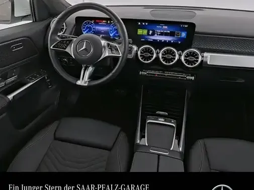 Mercedes-Benz EQB 300