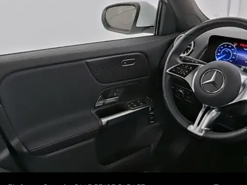 Mercedes-Benz EQB 300