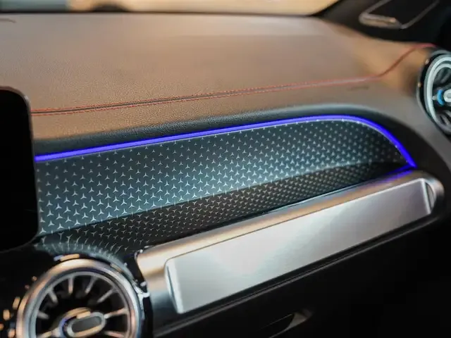 Mercedes-Benz EQB 350