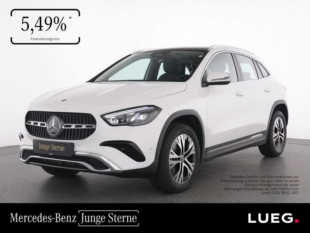 Mercedes-Benz GLA 200