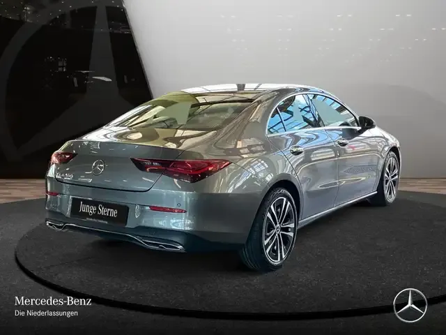 Mercedes-Benz CLA 180