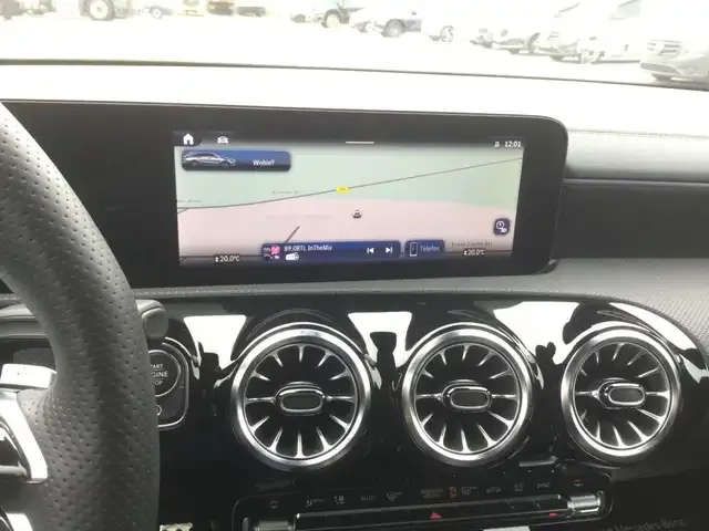 Mercedes-Benz CLA 220