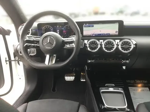 Mercedes-Benz CLA 220