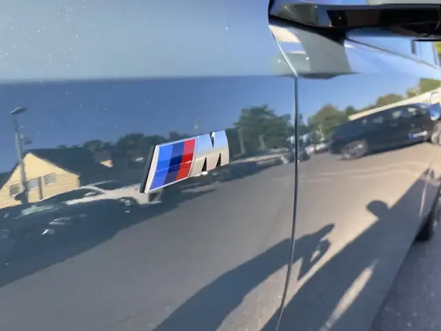 BMW i5