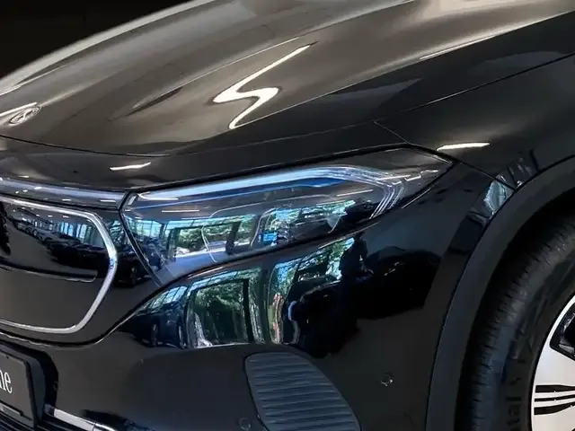 Mercedes-Benz EQA 300