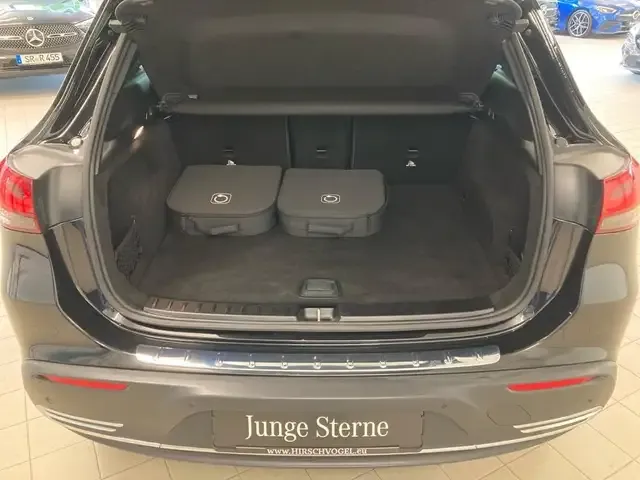 Mercedes-Benz EQA 300