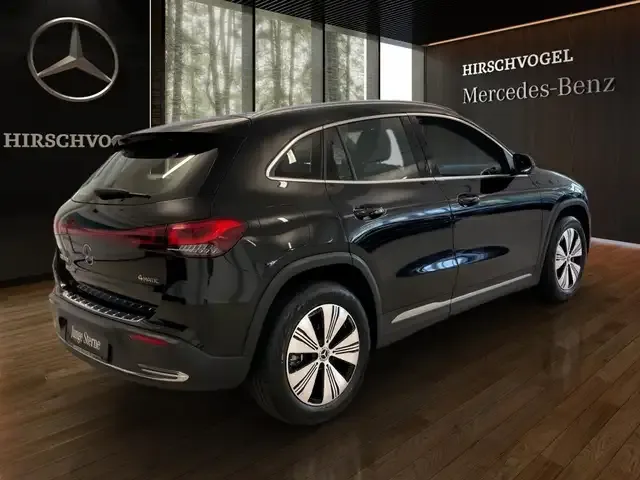 Mercedes-Benz EQA 300