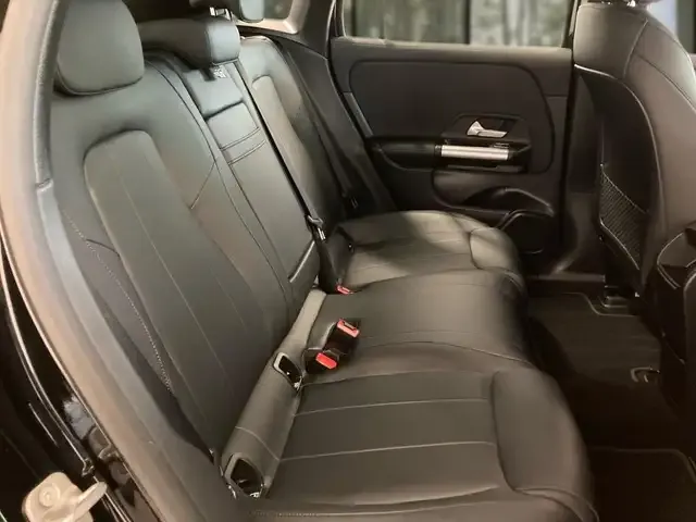 Mercedes-Benz EQA 300